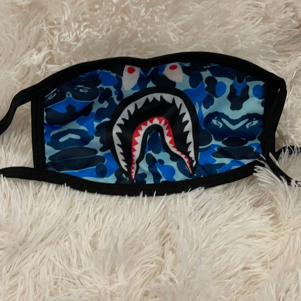 6/$20 New Shark face camp face mask